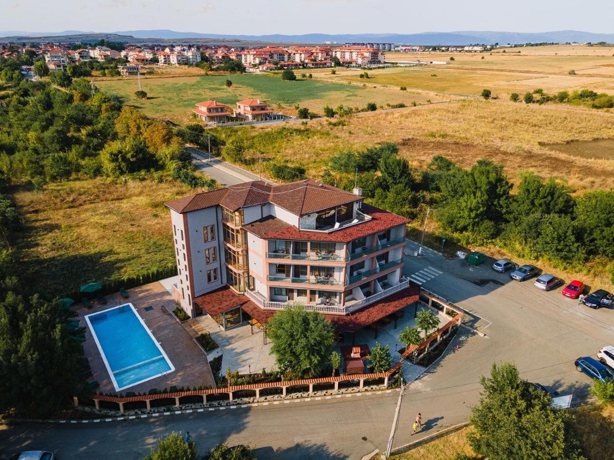 Lecardo Hotel Aheloy Exterior foto